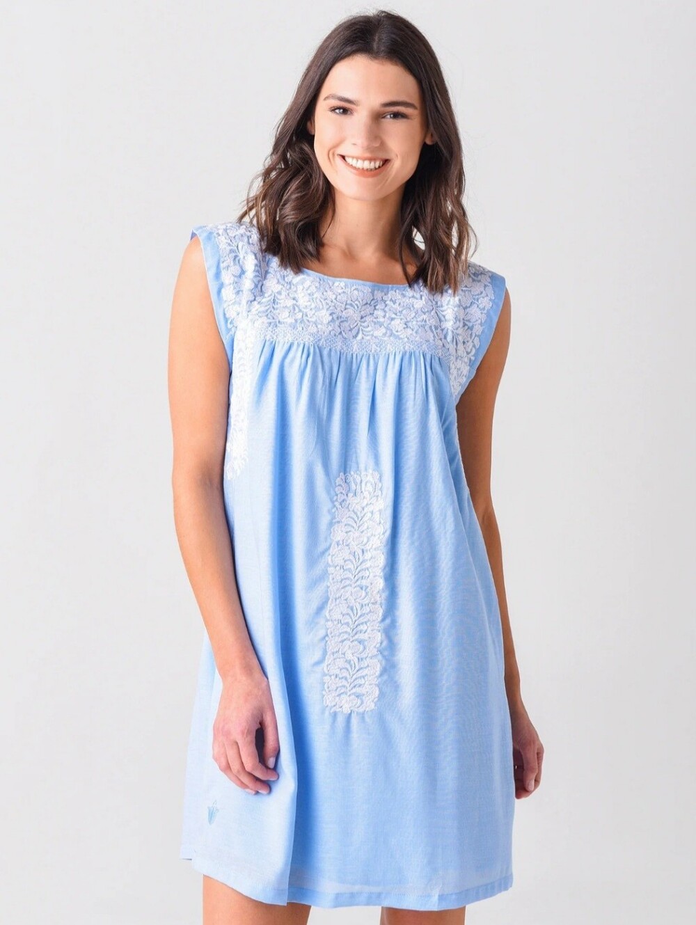 $168 J. MARIE Women's Madison Embroidered Dress Blue